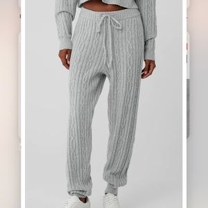NWT Alo Cable Knit Winter Bliss Pant - Grey Size M